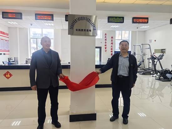 说明: 41afd4afb68b53d82bbaa677d822209